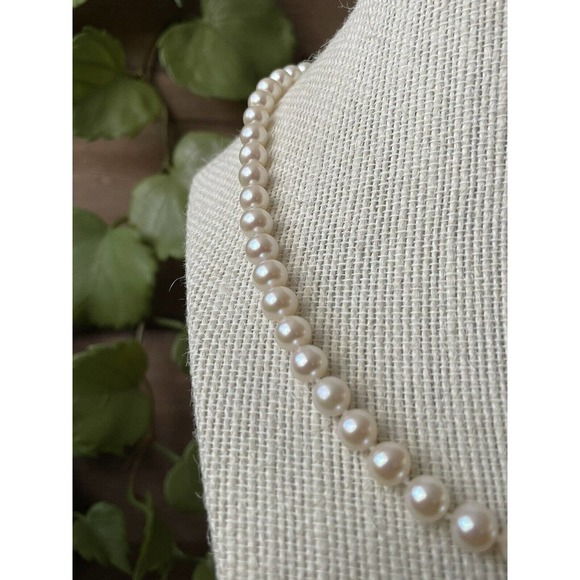 14k White Gold 6mm Pearl Necklace - 17” Hand Knotted - Rose Overtone Lustre - Picture 7 of 12